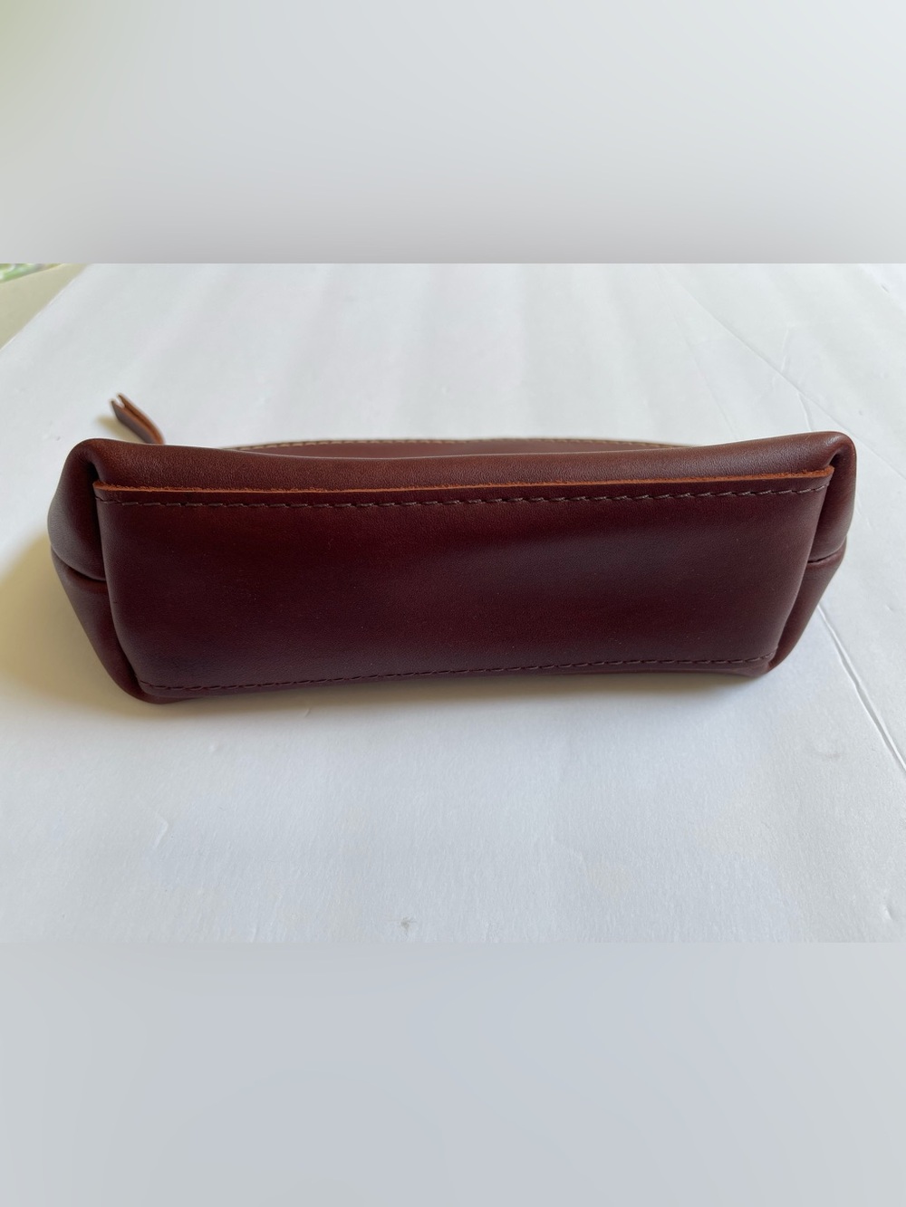 Portland Leather Brown Eclipse Makeup Bag Half-Moon Zip Cosmetic Pouch - Picture 4 of 13